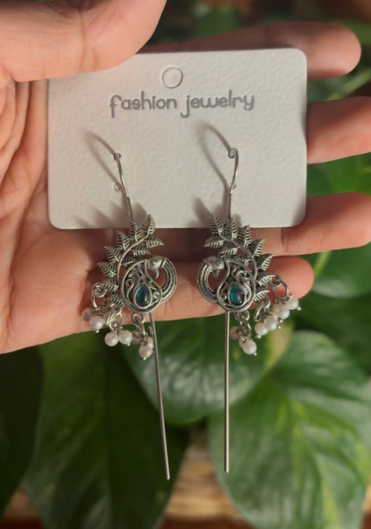 “Jhoom” Ear Pin