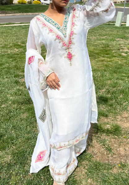 “Doodh” Suit