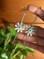 “Vinu” Ear Pin