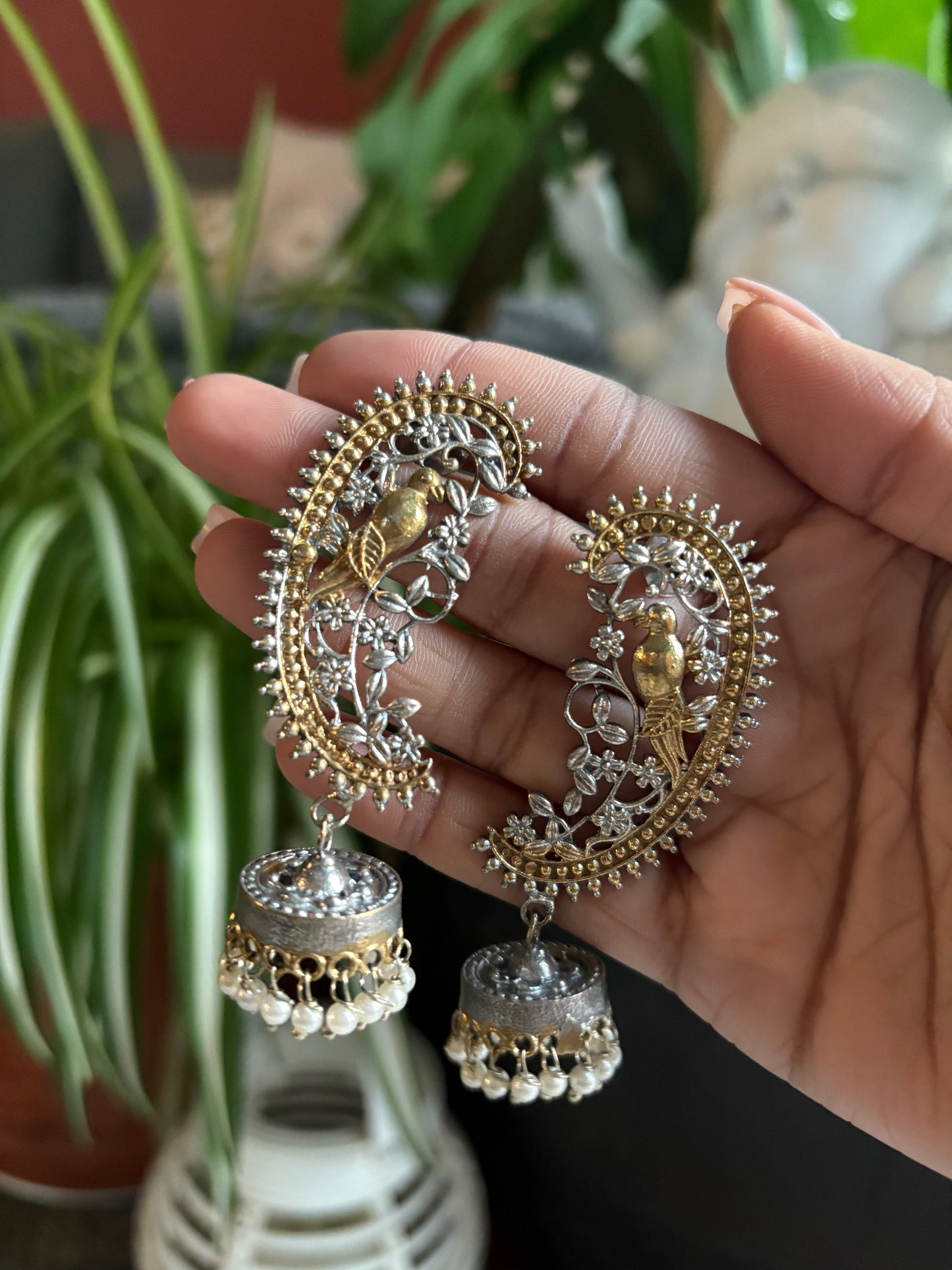 “Teerth” Jhumka