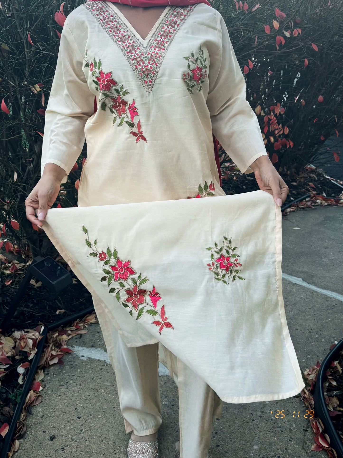 “Sukhi” Suit