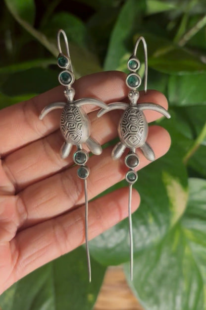 “Kachua” Ear Pin