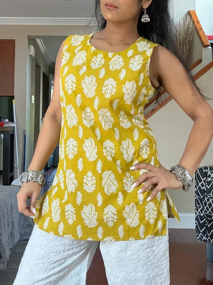 "Kesar" Kurti