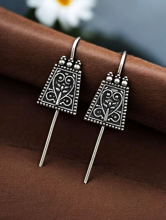 “Janam” Ear Pin
