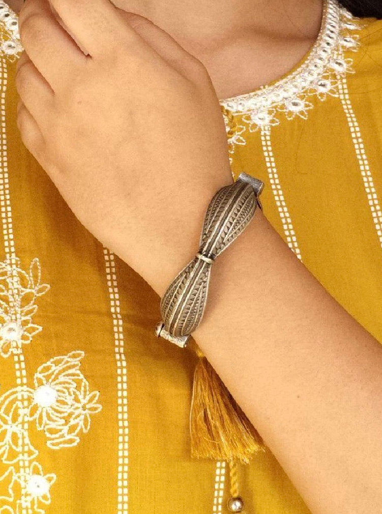 “Hena” Bangle