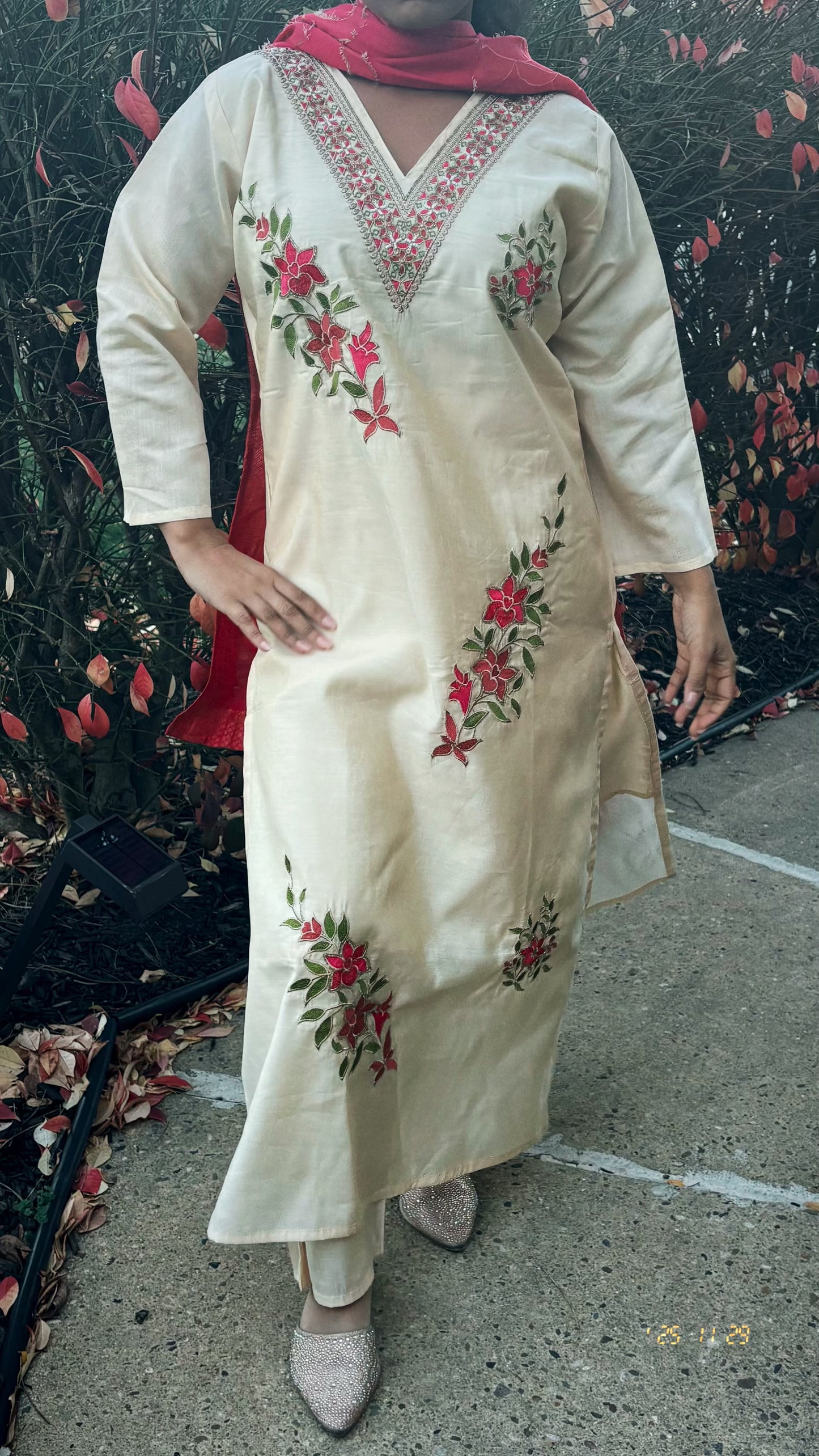 “Sukhi” Suit