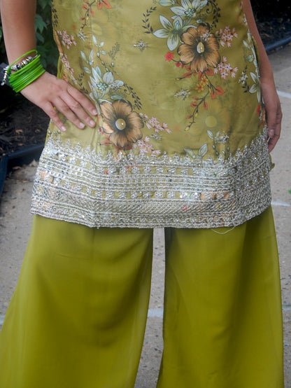 “Taur” Sharara Set