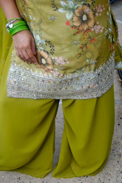 “Taur” Sharara Set