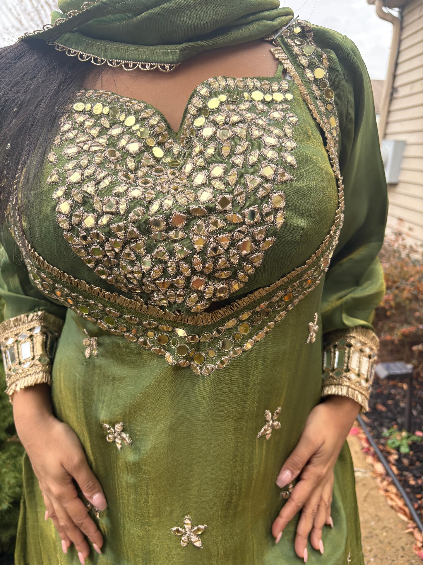 “Jhallah” 4 Piece Suit