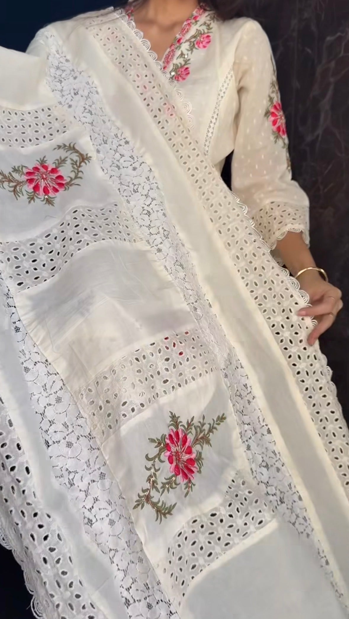 “Yaara” Suit