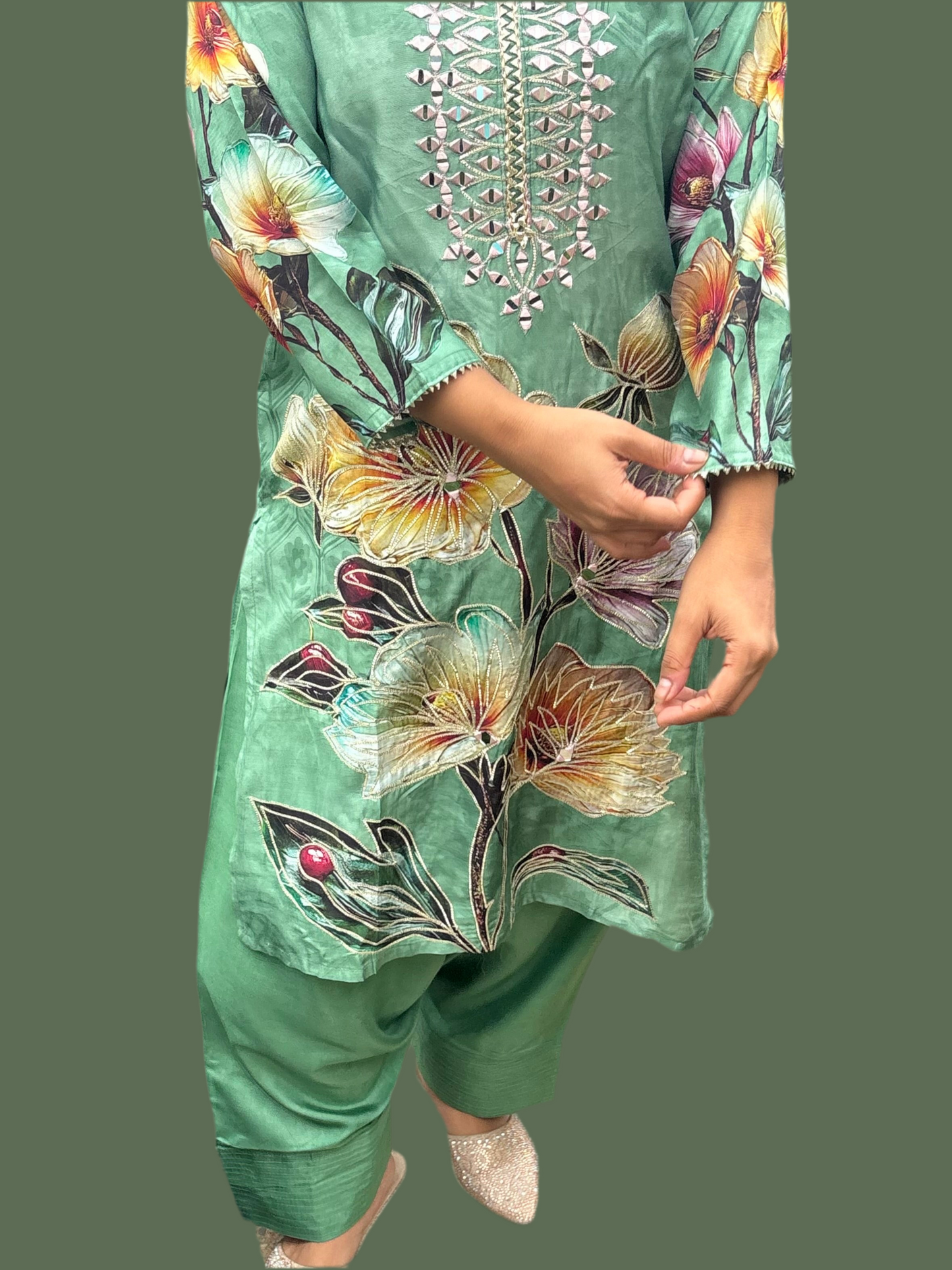 “Bahara” Farshi Salwar