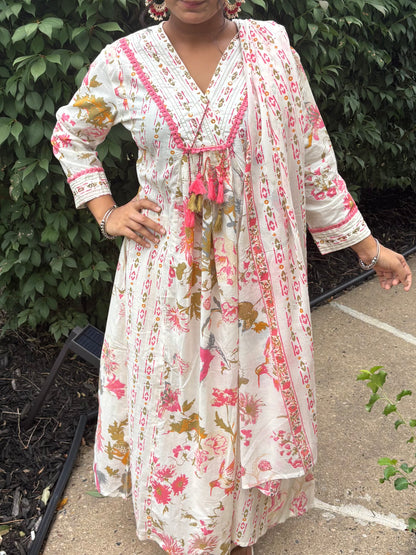 “Pankhuri” Suit