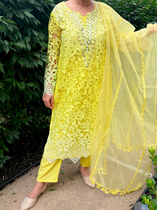 “Mehboob” suit