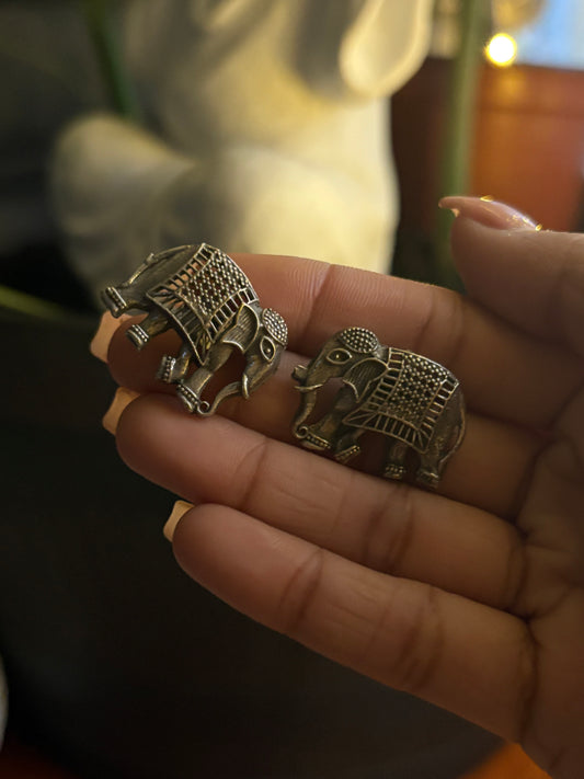 “Guru” Jhumka