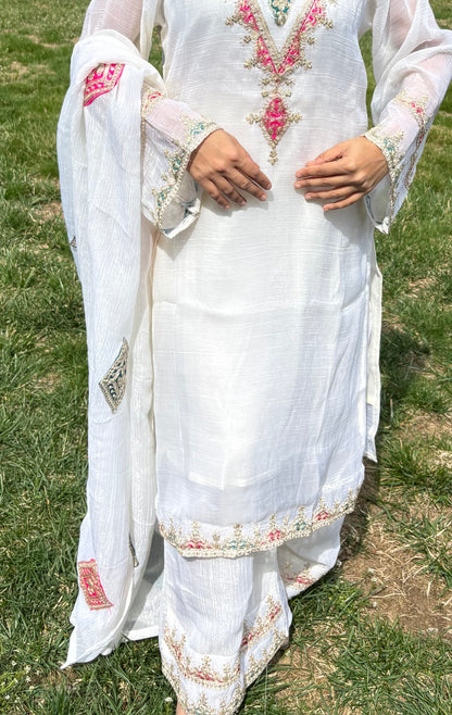 “Doodh” Suit