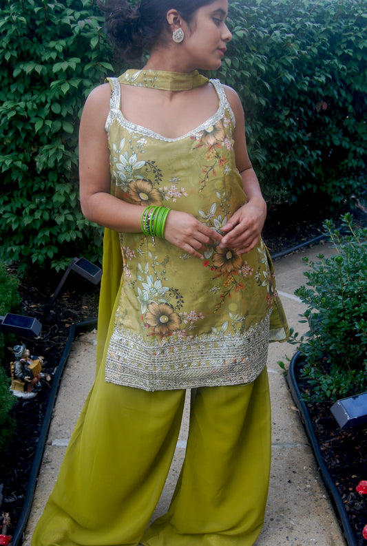 “Taur” Sharara Set