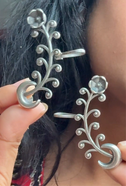 “Kriva” Ear Cuff