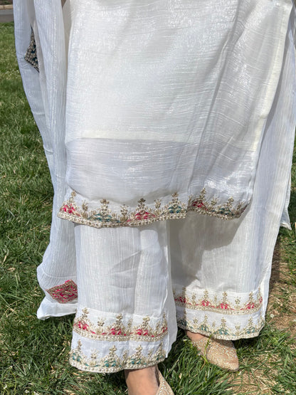 “Doodh” Suit