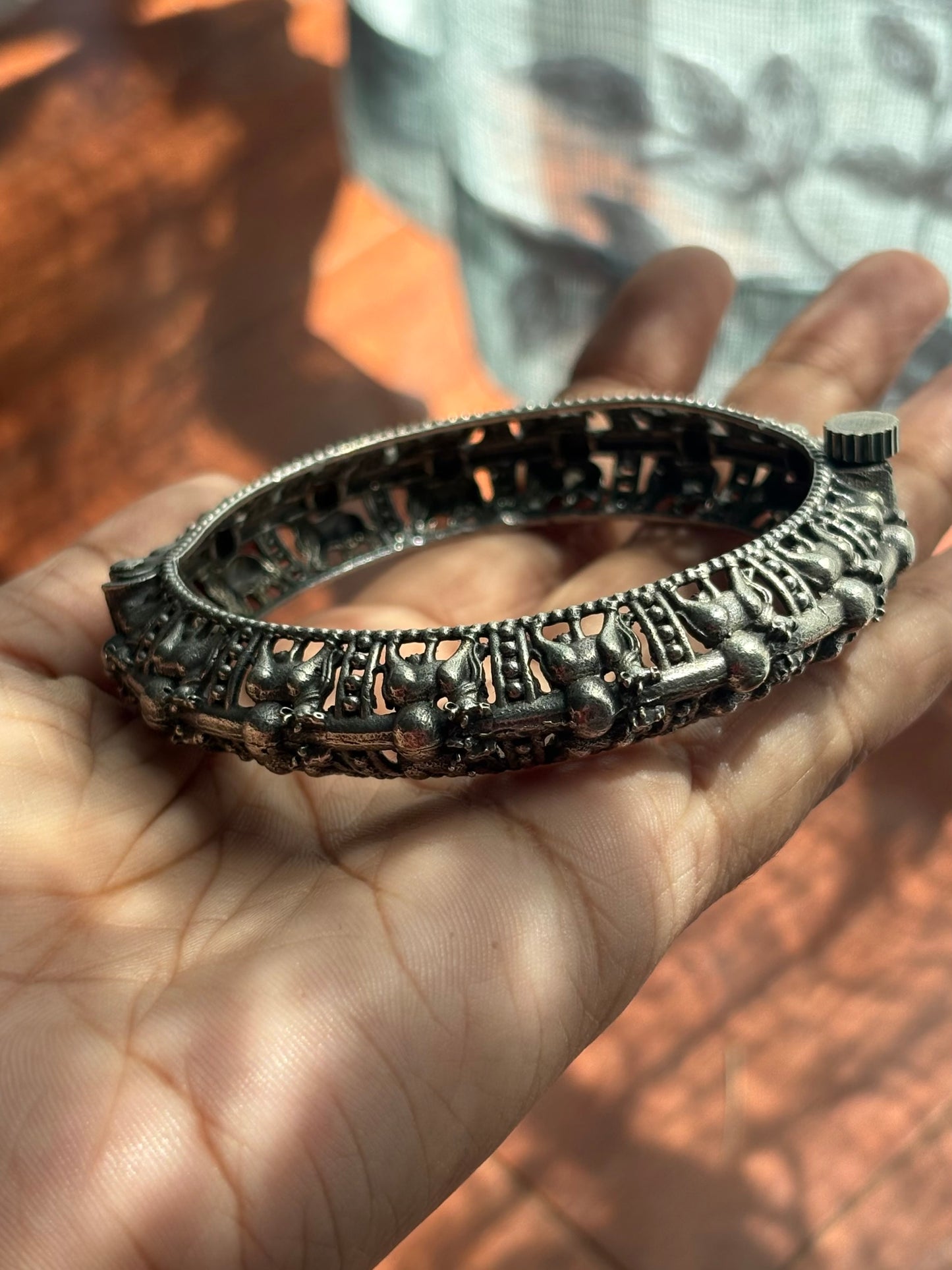 “Kriva” Bangles