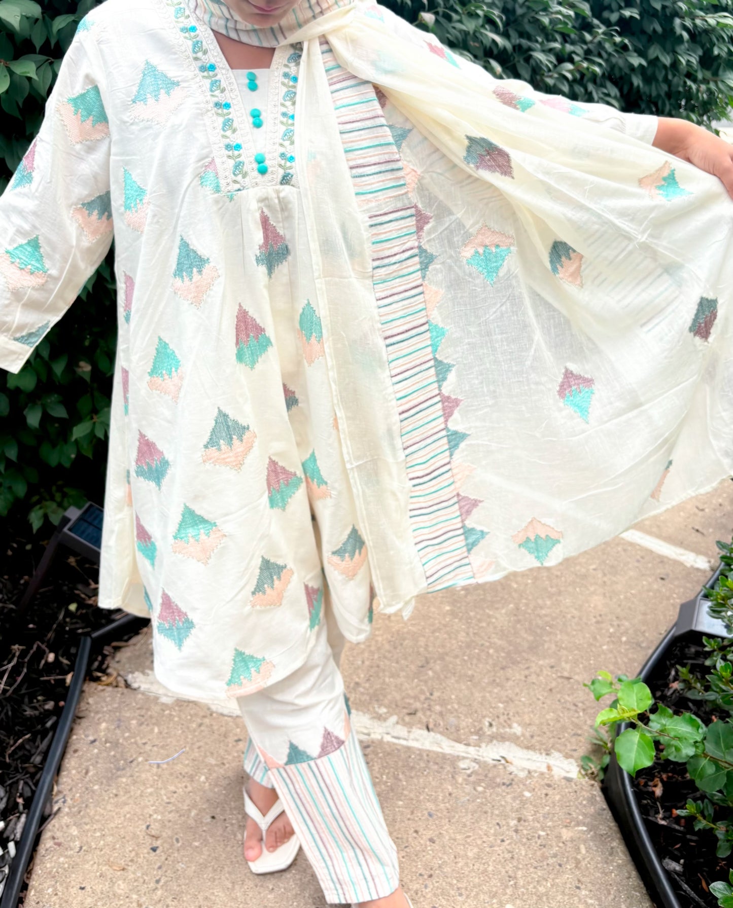 “Shweta” Suit