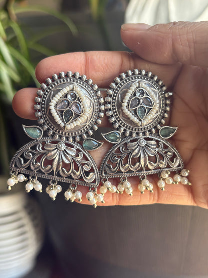 “Shayar” Jhumka