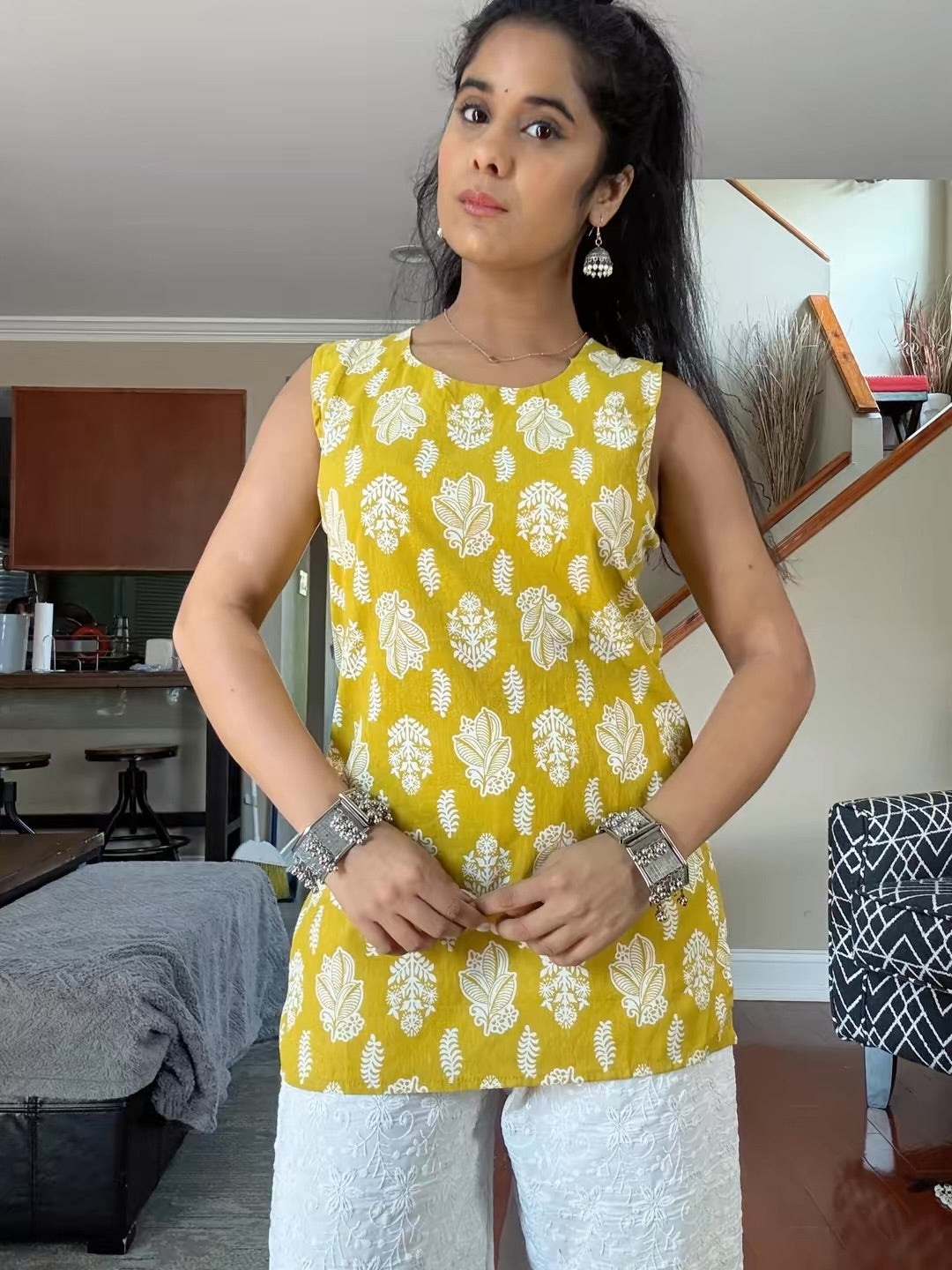 "Kesar" Kurti
