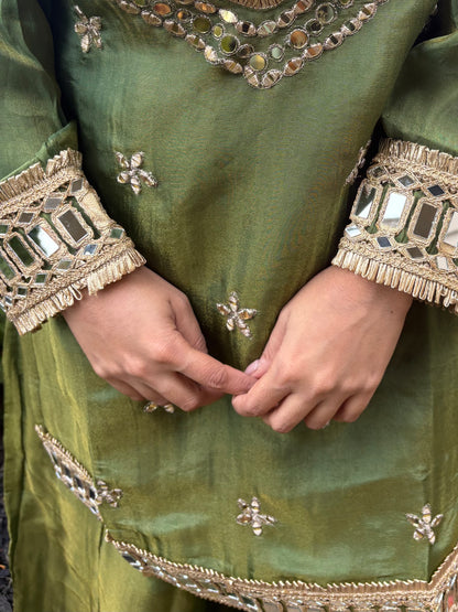 “Jhallah” 4 Piece Suit