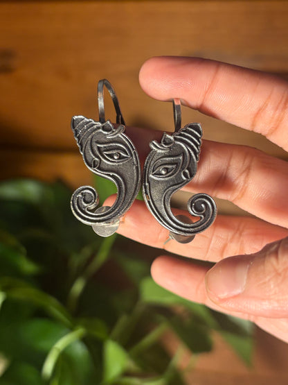 “Ekaya” Ear Cuff