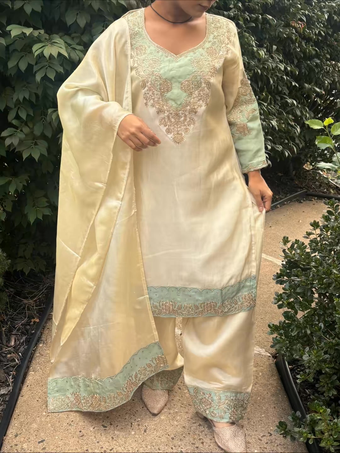 "Anokhi" Suit