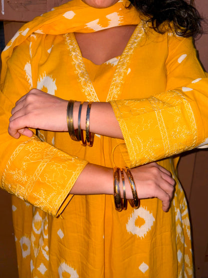 “Aangan” Suit