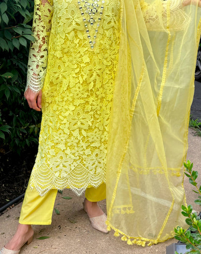 “Mehboob” suit