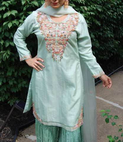 “Pistara” Sharara Set