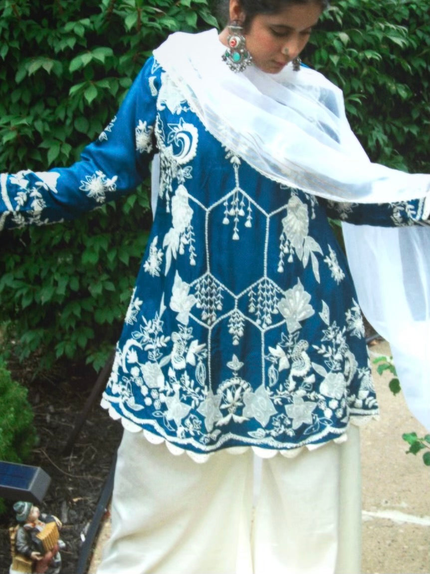 “Mayuri” Suit